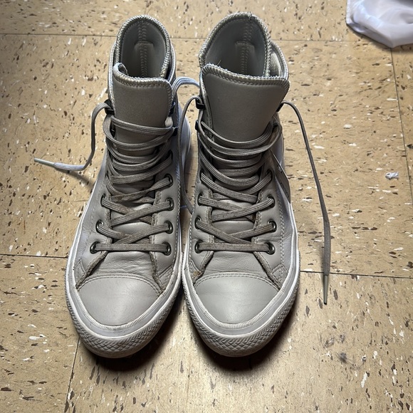 Converse - Picture 4 of 5